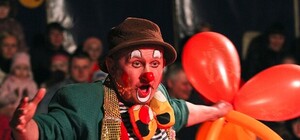 С улиц Алушты хотят убрать клоунов и фокусников