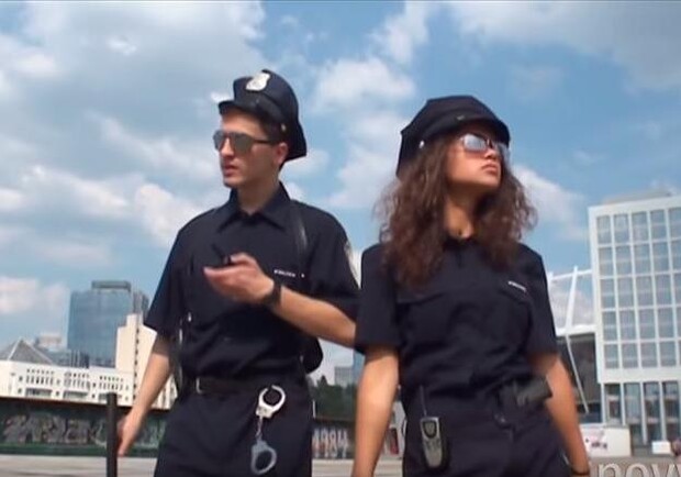 Новость - Люди города - "На удачу мы разбили 10 тачек": в сети появился гимн новой полиции Киева