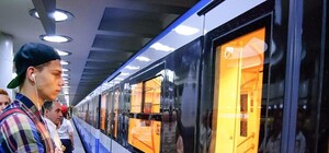 На Новый год Яценюк собирается кататься в харьковском метро