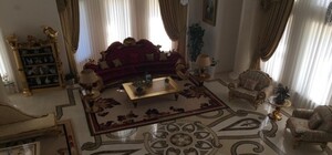 Одесские активисты захватили резиденцию Кивалова