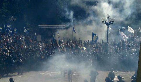 Новость - События - Туда лучше не ехать: в центре Киева огромные пробки из-за беспорядков