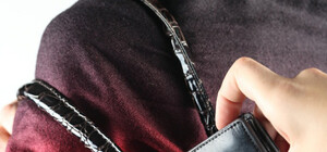 Львівські міліціонери дали поради, як уберегтись від кишенькових злодіїв