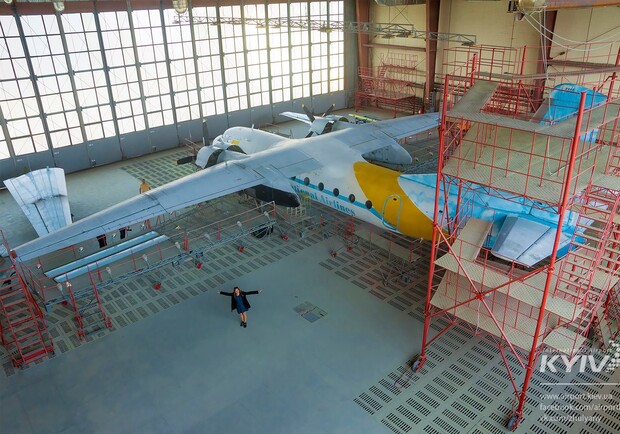 Новость - События - Как это выглядит: в Киеве появится арт-самолет