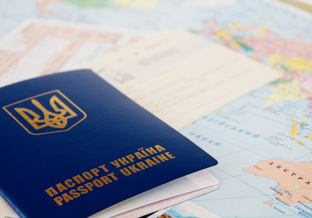 Новость - События - Как это выглядит: с января украинцам начнут выдавать паспорта нового образца