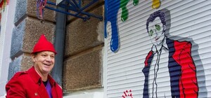 Актеров из Маски-Шоу превратили в стрит-арт