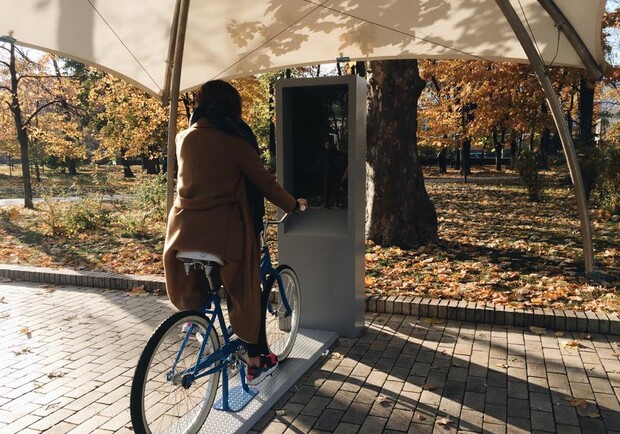 Новость - События - Фотофакт: в парке Шевченко появились велосипеды с динамо машинами