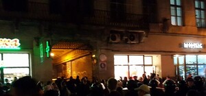 В центрі Львова фанати зчинили грандіозну бійку (фото)