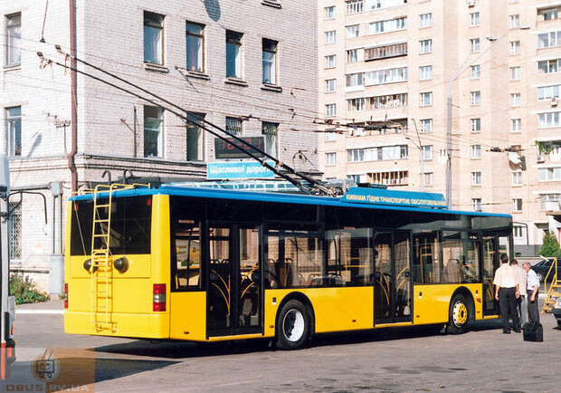 Новость - Транспорт и инфраструктура - На Троещине до конца дня закрыли три троллейбусных маршрута