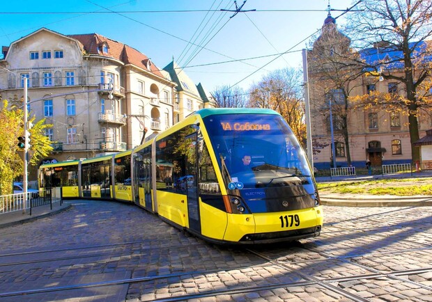 Новость - Транспорт и инфраструктура - "Электрон" отправляет в Киев первый трамвай