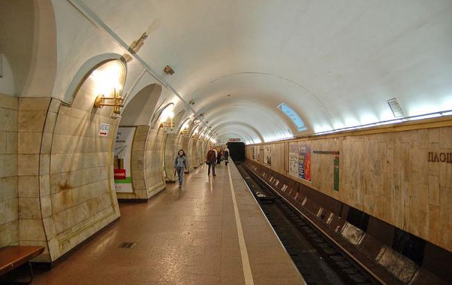Новость - События - В вагоне метро на "Площади Льва Толстого" умер мужчина