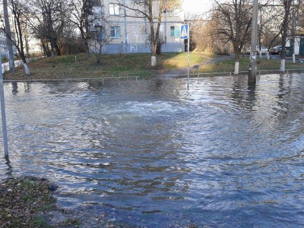 Новость - События - Фотофакт: в Днепровском районе затопило улицу