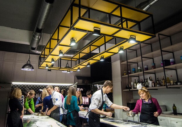 Новость - Досуг и еда - В Киеве открылась кулинарная студия GastroLOFT с мастер-классами, гастро тусовками и школой поваров