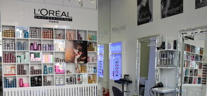 Куда девать абонементы: в Киеве неожиданно закрылись популярные салоны красоты