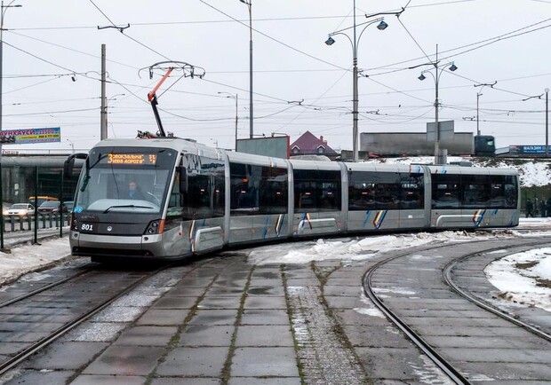 Новость - Транспорт и инфраструктура - Фотофакт: низкополый львовский трамвай "Электрон" вышел на маршрут в Киеве