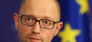 Завтра в Харьков приедет Яценюк