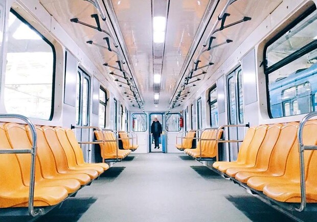 Новость - События - Пассажир упал на рельсы: в Киеве не работали несколько станций метро