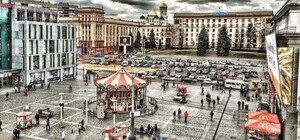 Как иностранцы гадят на Европейской площади