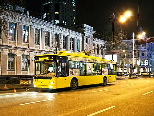 Новость - Транспорт и инфраструктура - Не опоздай домой: сегодня в Киеве пять важных троллейбусных маршрутов закроются раньше