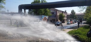 У Львові на вулиці з’явилась безкоштовна автомийка (фото, відео)