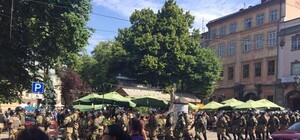 Соцмережі: за штурм Львівської міськради пропонували по 200 гривень