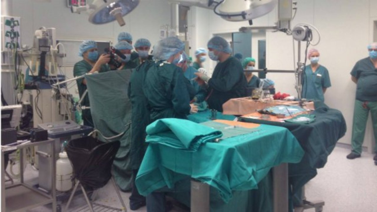 Новость - События - Исторический момент: в Киеве впервые в Украине пациенту пересадили механическое сердце