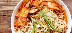 Азиатская кухня, хип-хоп и Katya: гид по новому фестивалю уличной еды