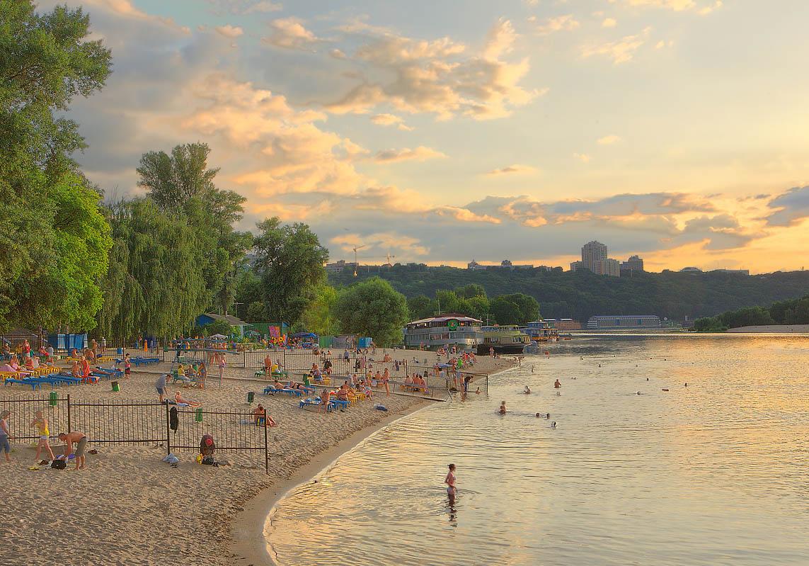 Новость - События - В Киеве запретили купаться на 10 пляжах из-за опасных бактерий