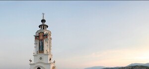 Угрозы больше нет: в районе храма-маяка снова ремонтируют дорогу