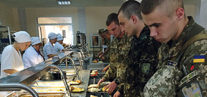 Львівські солдати Нацгвардії самі обиратимуть меню (відео)