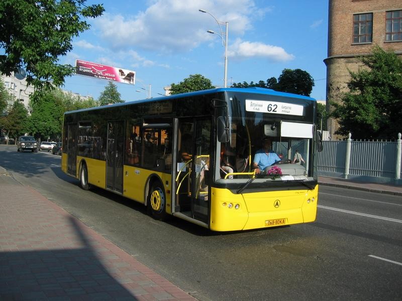 Новость - Транспорт и инфраструктура - Будь в курсе: на автобусном маршруте на Подоле появилась новая остановка