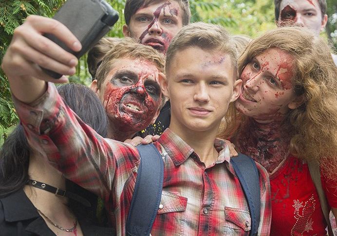 Новость - События - Как это было: в центре Киева прошел зомби-парад