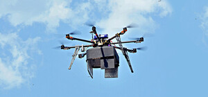 В Одессе впервые доставили пиццу по воздуху