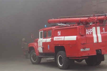 Новость - События - Спички - не игрушка: в центре Киева сгорели гаражи