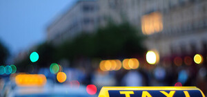 Одесского таксиста чуть не убили, пытаясь угнать его авто