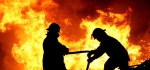 Дотла: на Демеевском рынке произошел масштабный пожар