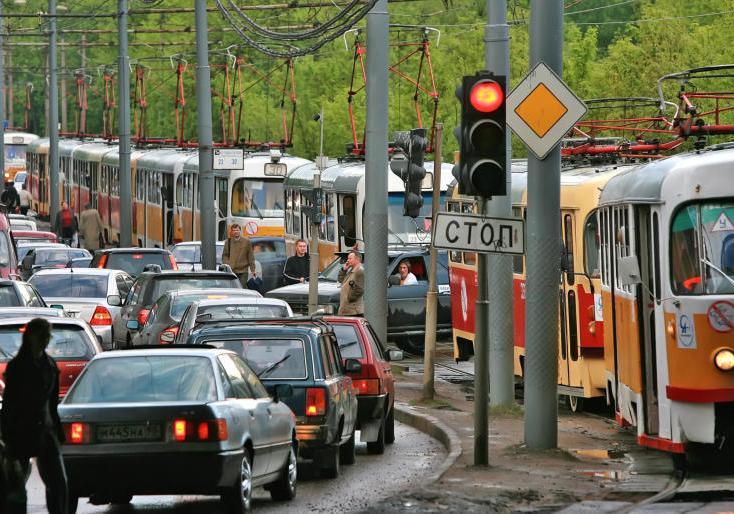Новость - Транспорт и инфраструктура - Всем стоять: на Куреневке остановилось движение трамваев