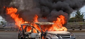 Средь бела дня: под Киевом подожгли машину крупного бизнесмена