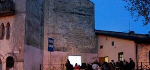 Лекції, перегляд кінофільмів: на Підзамчі презентували новий громадський простір