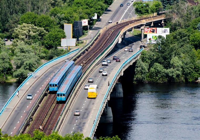 Новость - Транспорт и инфраструктура - Давай в объезд: на мосту Метро ограничат движение