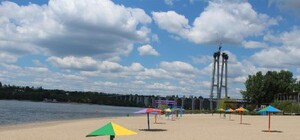 Чистая вода и песок: запорожские пляжи готовят к летнему сезону