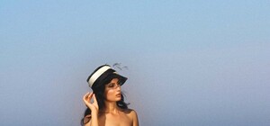 Неприкрытая красота: Ню-модель из Днепра снялась в откровенной фотосессии в поддержку естественной красоты