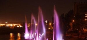 Новыми красками: на Русановском канале запустят еще несколько фонтанов