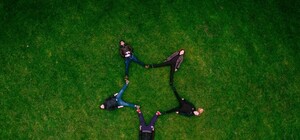 Есть предложение: киевляне хотят ходить по газонам