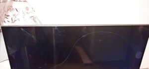 Це Львів: посеред ночі на вулиці чоловік продавав телевізор