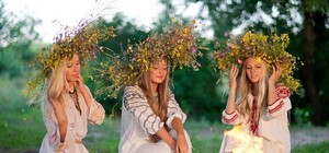 Стрибання через вогонь та пошук папороті: як святкуватимуть Івана Купала в 