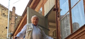 Возвращение домой: Жванецкий в Одессе посетил квартиру, в которой вырос