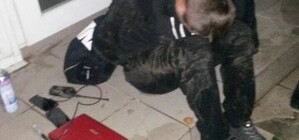 Піймали на гарячому: на Львівщині підліток намагався обікрасти банкомат у поліклініці