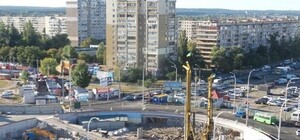 На скандальной стройке над 