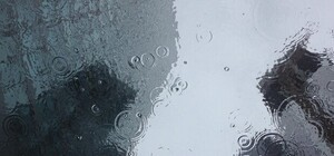 Фотофакт: переход возле станции метро 