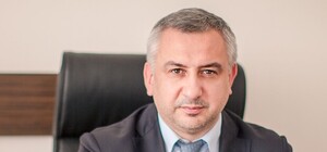 За старые грехи: в Запорожье задержали главврача областной больницы